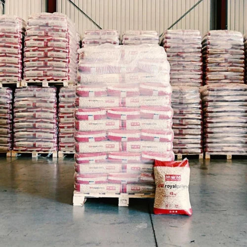 Drevené pelety MM Royal Pellets svetlé 1 050 kg (70 ks × 15 kg)